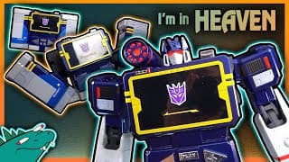 The Robosen Soundwave Transforms On Its Own!