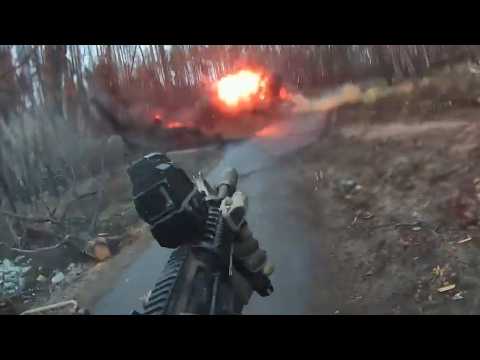 🔴 Ukraine War - Ukrainian Special Forces Eliminate Russian Troops In Woodland Firefight