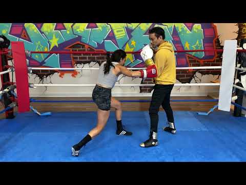 Body Punch Combinations From Low Position