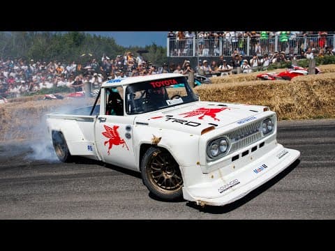 Tapping Hay Bales At Goodwood In The Stout!