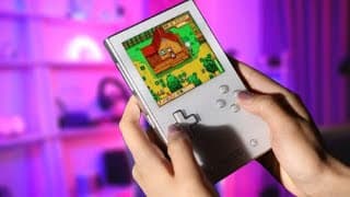 Why The Ayaneo Pocket Vert Stands Out In 2025!