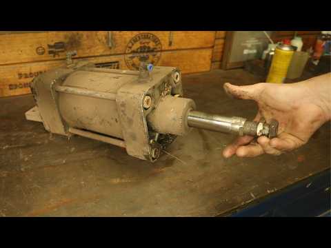 Saving A Large Pneumatic Cylinder From The Scrap Yard.