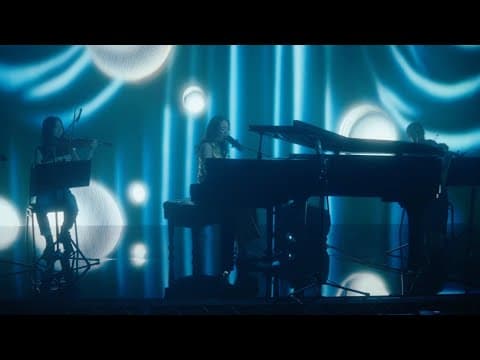 Laufey - Goddess (live) | Microsoft