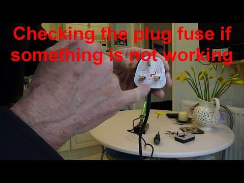 Plug Fuse. How To Check It And Change It.