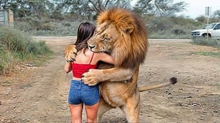 100 Times When Animals Reunited With Owners After Years