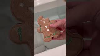 Gingerbread bath