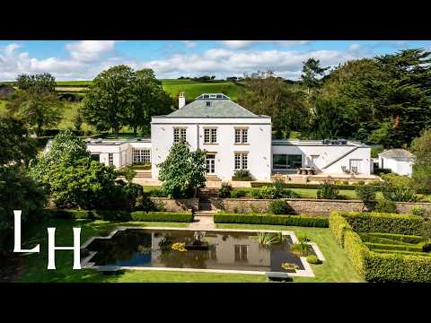 Inside A £2,500,000 English Countryside Home With Breathtaking Views
