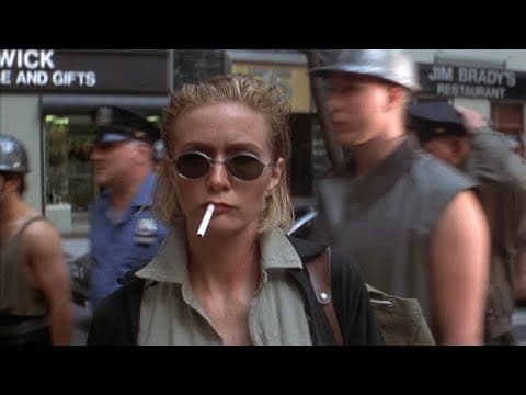 The Moment You Realize It’s 1995 And That Ain’t Green Screen