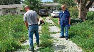 Neighbors Couldn’t Believe What Was Hiding Behind This Overgrown Lawn
