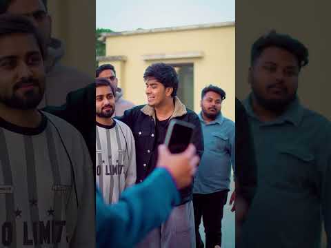 OnePlus 15 vs iPhone 17 कौन है सबसे बेस्ट?🤯#shorts