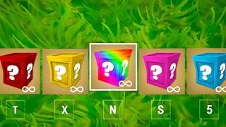 Fortnite But Everyone Has Lucky Blocks!