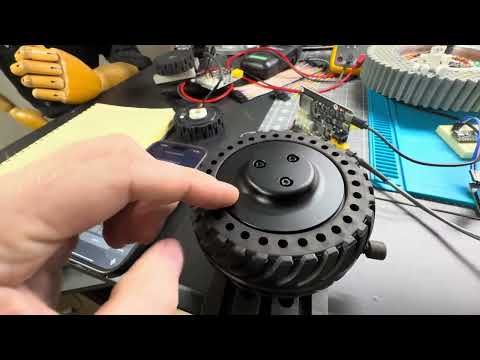 Waveshare Brushless Hub Motors With Esp32 Motor Drivers