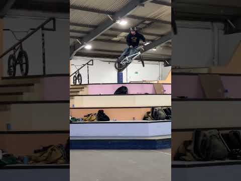 BIG BLOCK BANGER - MICHAEL DICKSON - GT BMX