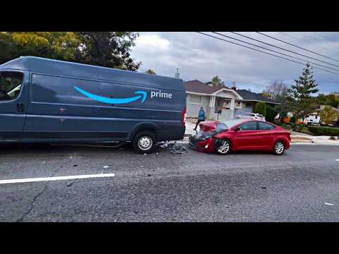 Idiots Laugh At Idiots In Cars | 2