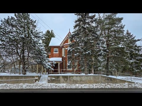 Exploring A Forgotten House With A Secret Piano!