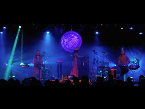 Hang Massive  - The Secret Kissing Sun And Moon - Live In Budapest