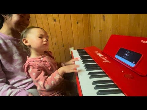 Everly’s First Piano Concert! Theone Sing Smart Piano Review