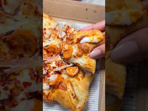 The ultimate cheese crust upgrade ✨