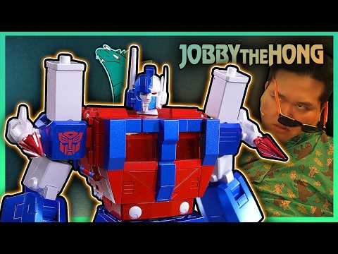 This Ultra Magnus Is Another Optimus Prime