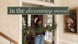 No More Empty Walls & A Bit Of Holiday Decor