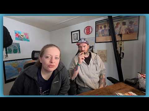 Americans Tasting Dutch Treats! Tasting Our Gift Box Live 🇳🇱