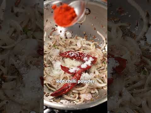 Apni dahi ko dijiye ek spicy twist aur enjoy kijiye yeh delicious 'Tadka Dahi'! 😍 #ytshorts